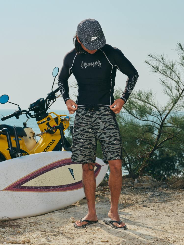 CHILLHANG Camouflage Board Shorts - Men's ChillHang | Snowears.com