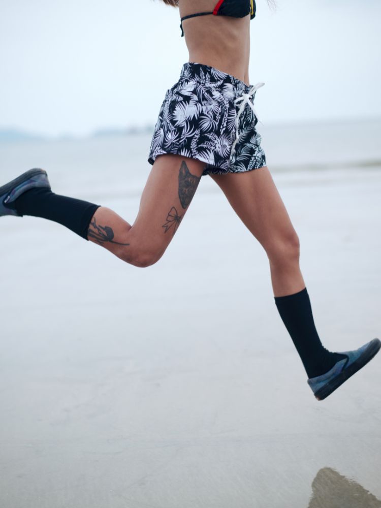 CHILLHANG Plam Printed Board Shorts - Women's Black ChillHang | Snowears.com