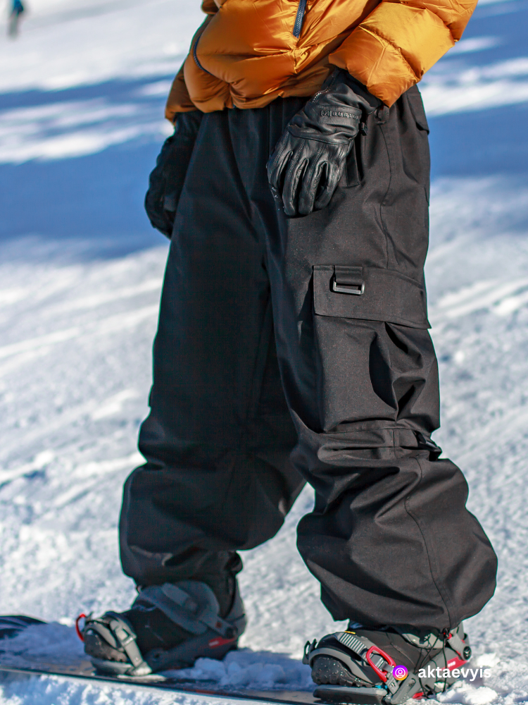 SnoWears X Taevis All-Terrain Baggy Cargo Snow Trousers - Unisex - Snowears- snow pants