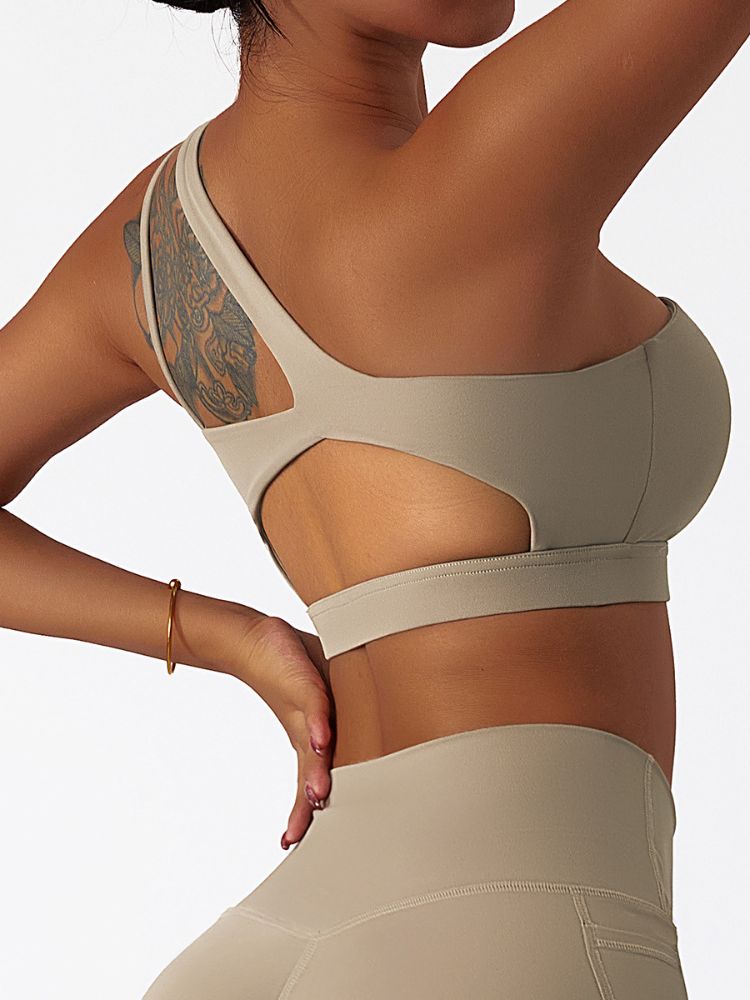 PowerPose Pilates Sport Bra - Women's Easymotion | Snowears.com