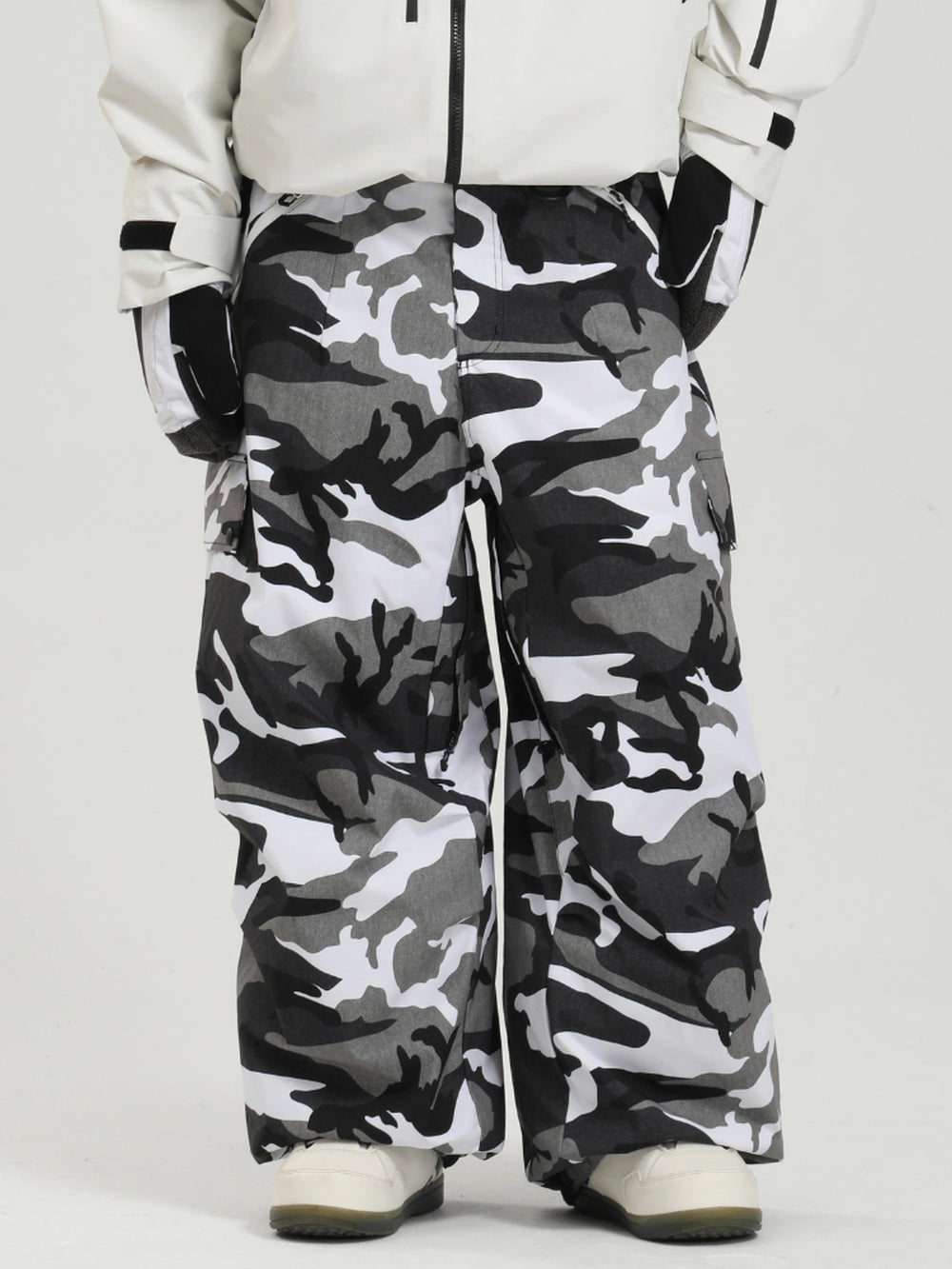 Gsou Snow ChillFit Camo Baggy Snow Pants - Unisex