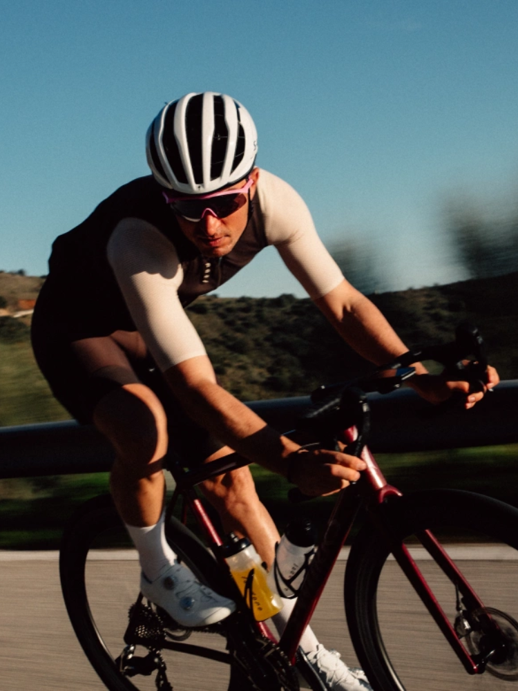 Isadore Lightweight Windproof Cycling Vest - Men's Isadore | Snowears.com