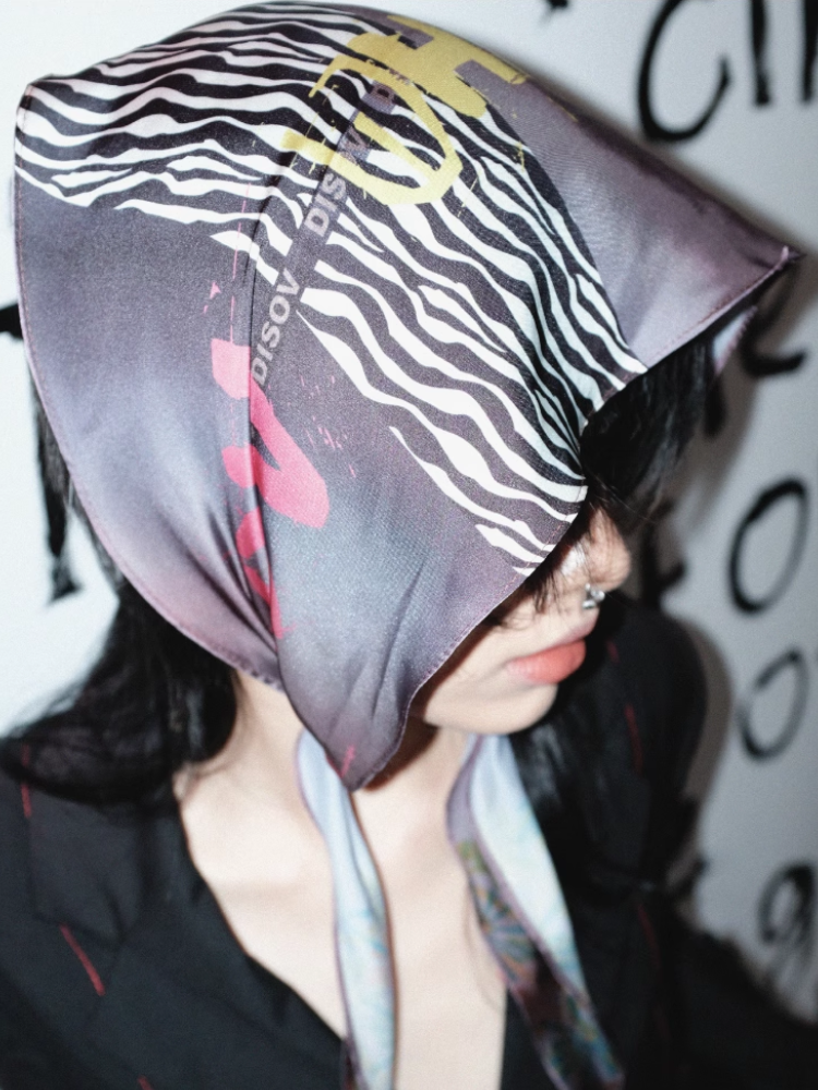 DISOV Punk Zebra Bandana DISOV | Snowears.com