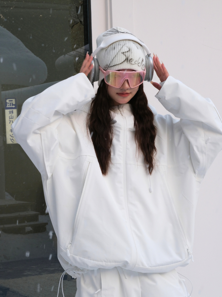 Hellystudio All-white 3L Snow Jacket - Unisex - Snowears