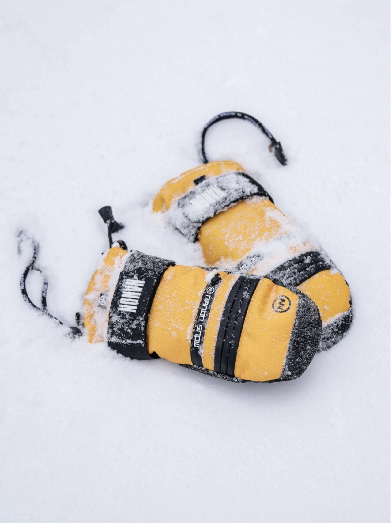 NANDN WristGuard Pro KEVLAR Snowboarder Mitten - Snowears- Gloves & Mittens