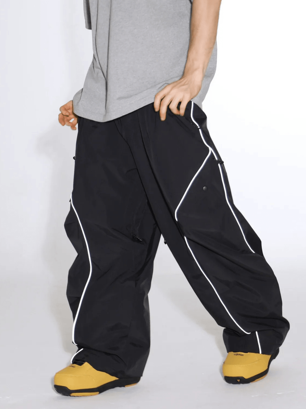 Gsou Snow Reflective Trim Baggy Cargo Snow Pants - Unisex Gsou Snow | Snowears.com