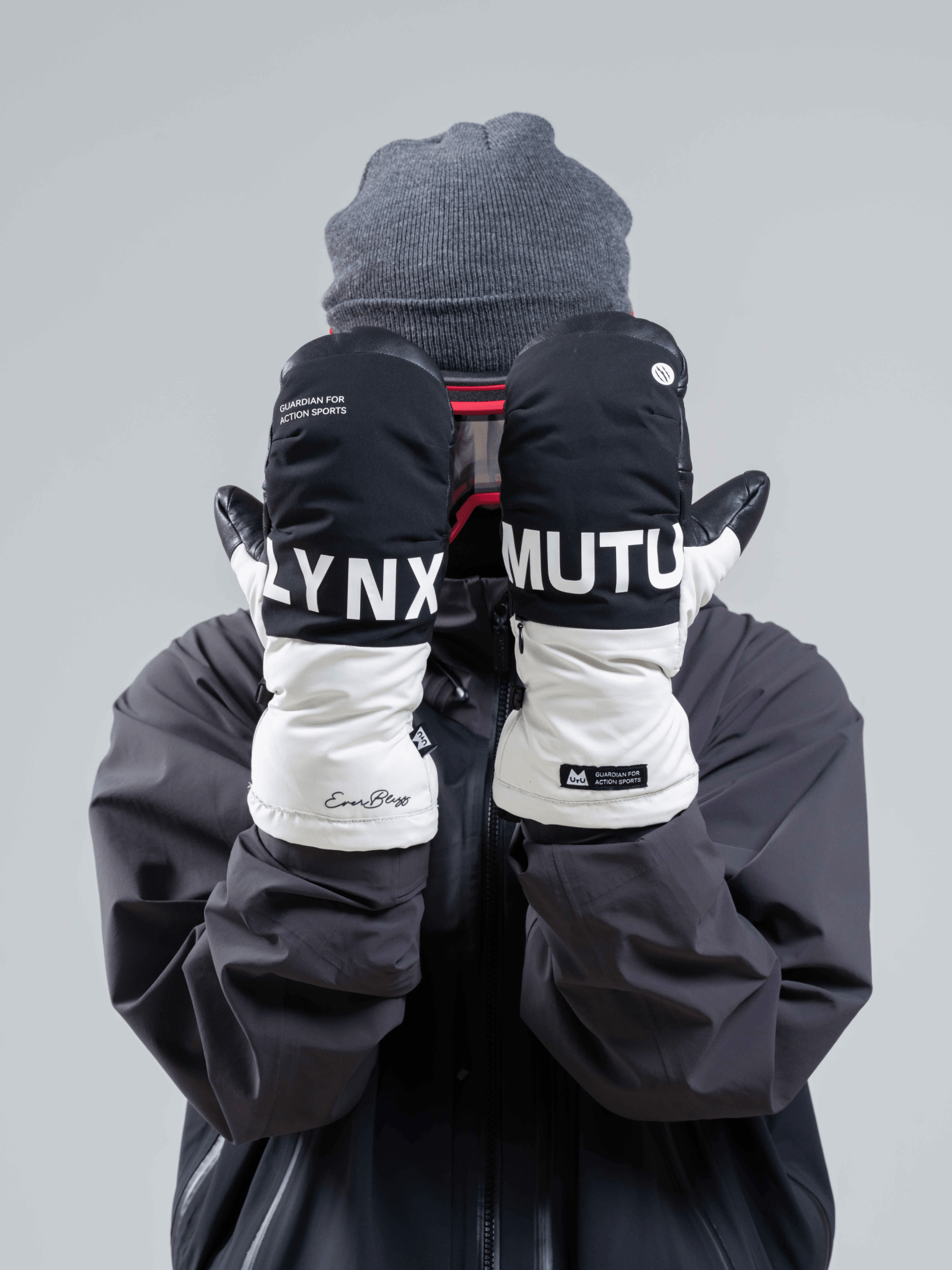 MUTU Lynx Insulated Ski Mittens Mutu | Snowears.com