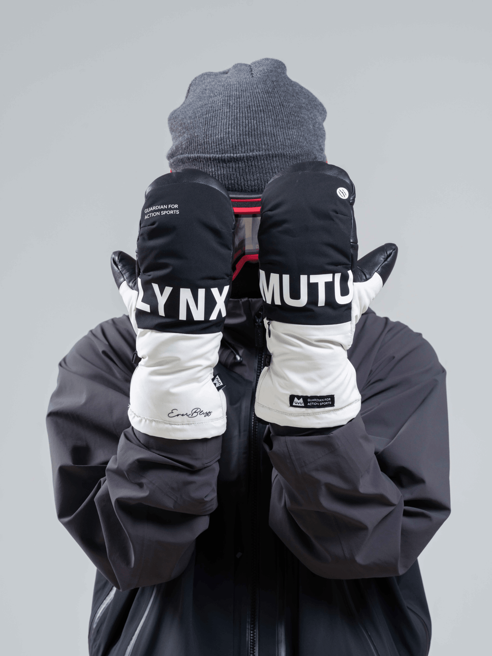 MUTU Lynx Insulated Ski Mittens Mutu | Snowears.com