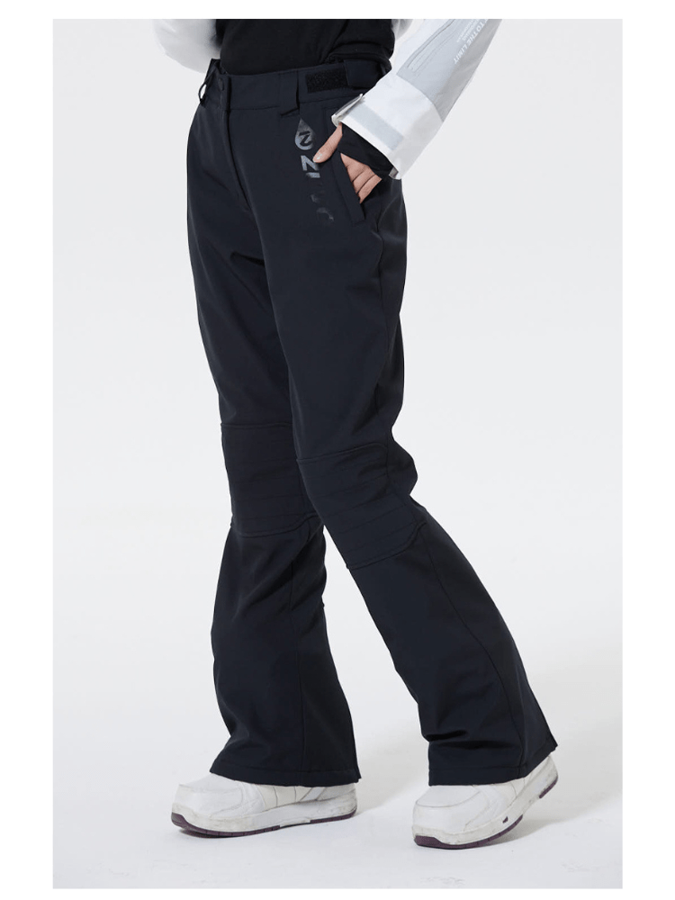 Snow Pants & Bibs - Loose Style on Snow Slope - Snowears